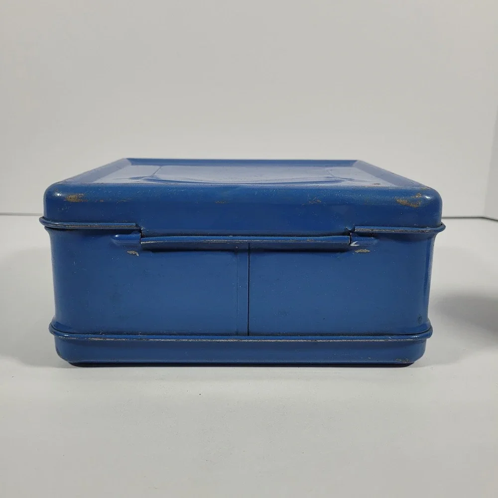 Vintage Blue Metal Lunch Box with Red Striped Thermos Cork Stopper Made in USA - Picture 13 of 15